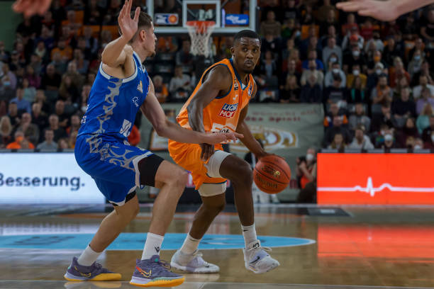 突破数据高 突破数据高