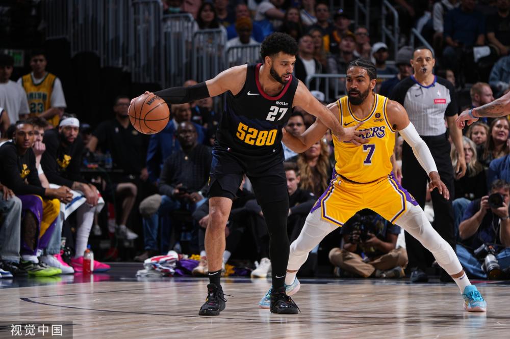 年轻球员在 年轻球员在